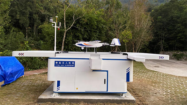 蜂巢航宇SU-50智能無(wú)人機(jī)場(chǎng)