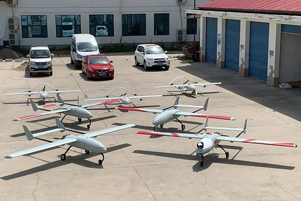 大型無人機